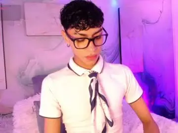 Chaturbate Live Sex Cam of owen_jp