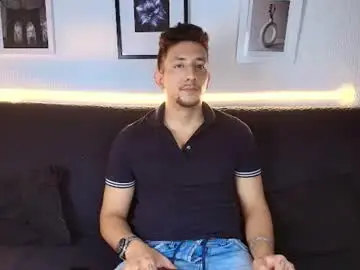 Chaturbate Free Porn Cam of maykol_victoria