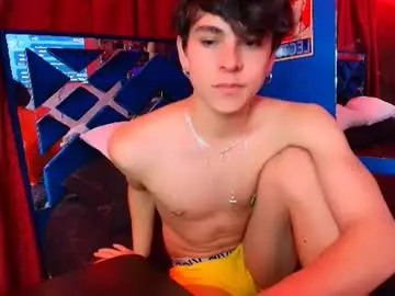 Chaturbate Live Sex Cam of luke_howland