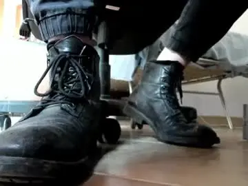 Chaturbate Sex Cam of pablomenesssl