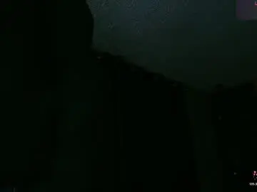 Chaturbate Nude Webcam of michaell_peters