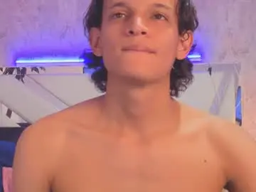Chaturbate Live Sex Cam of luciferr_20
