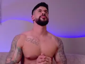 Chaturbate Free Live Porn of petesevans_1
