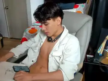 Chaturbate Watch Live Sex Cams of aliotttwink