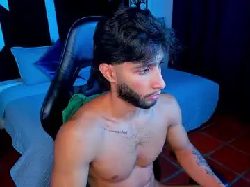 Chaturbate Best live sex cam show of collins_emmett