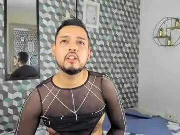 Chaturbate Best live sex cam show of thiagowolf_