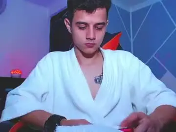 Chaturbate Sex Chat of adam_hot11