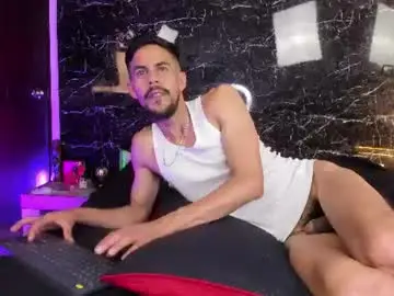 Chaturbate Best live sex cam show of leo_vesper