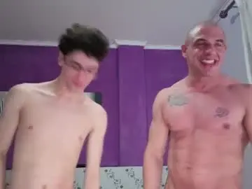 Chaturbate Free Porn Cam of twinkanddaddy_69