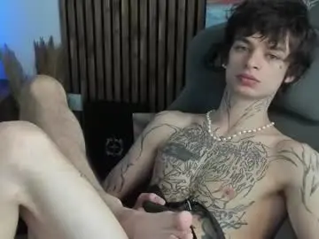 Chaturbate Live Sex Cam of oliverrgroove