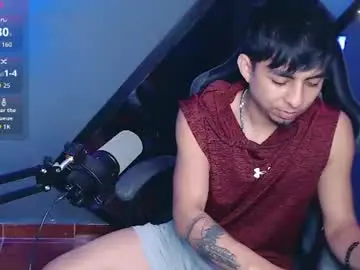 Chaturbate Free Porn Cam of mralpha_latino