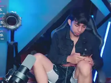 Chaturbate Sex Chat of mralpha_latino