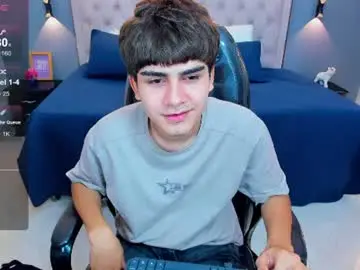 Chaturbate Live Sex Cam of tommy18__