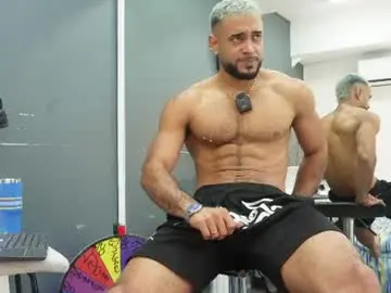 Chaturbate Best live sex cam show of emilio_brandon