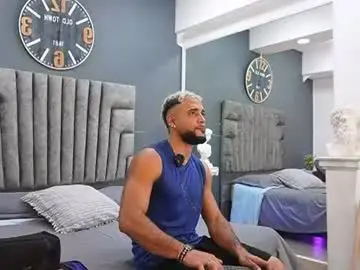 Chaturbate Best live sex cam show of emilio_brandon
