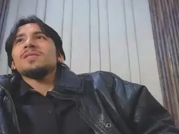 Chaturbate Free Porn Cam of latinshort