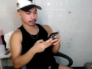 Chaturbate Live Sex Cam of dave_cummers