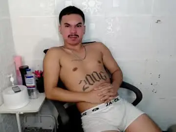 Chaturbate Adult Webcams of dave_cummers