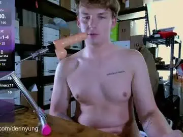Chaturbate Best live sex cam show of deeyungguy