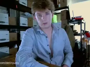 Chaturbate Live Sex Cam of deeyungguy
