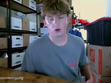 Chaturbate Live Porn of deeyungguy