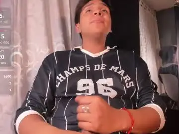 Chaturbate Live Sex Cam of thiago_kozak