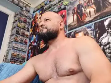 Chaturbate Live Sex Cam of muscular_bear