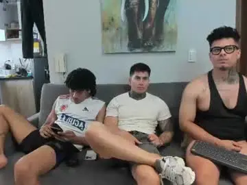 Chaturbate Sex Chat of straight__friends