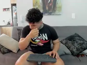 Chaturbate Live Sex of straight__friends