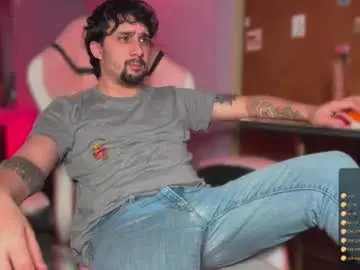 Chaturbate Live Sex of lucky_littlehorse77