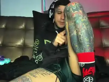 Chaturbate Live Porn of jhonny_ackerman