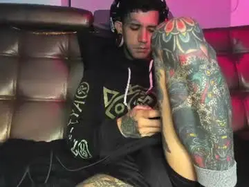 Chaturbate Live Sex Cam of jhonny_ackerman