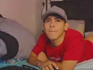 Chaturbate Live Sex Cam of josethariaz25