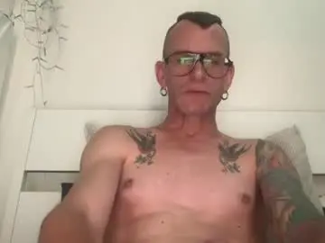 Chaturbate Free Porn Cam of o_johnny_deep_o