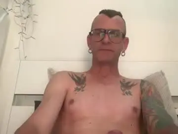 Chaturbate Nude Webcam of o_johnny_deep_o