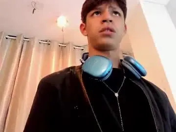Chaturbate Sex Chat of ethan_qop