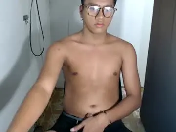 Chaturbate Sex Chat of naughtyhot_star19