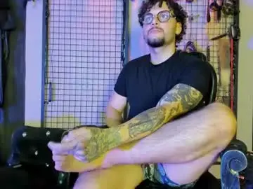Chaturbate Best live sex cam show of twisted_fantasy_