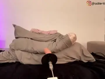 Chaturbate Live Porn of adler800354