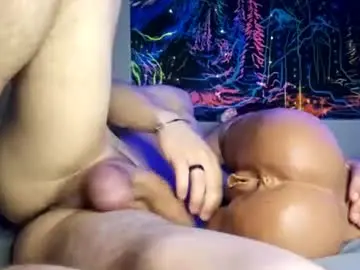 Chaturbate Live Porn of bigwhitecock_liam
