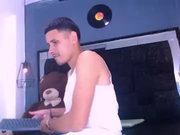 Chaturbate Watch Live Sex Cams of bryan_pirs