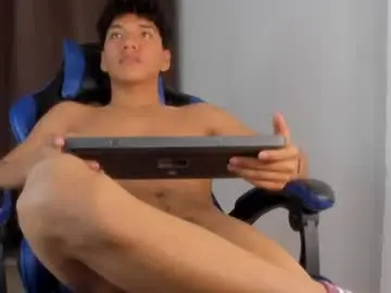 Chaturbate Watch Live Sex Cams of maximiliano_kh4lil