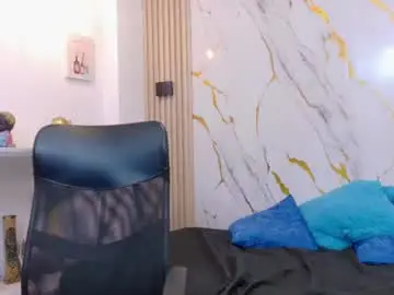 Chaturbate Nude Webcam of zayn_fox32