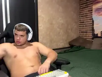 Chaturbate Live Porn of musclephantom