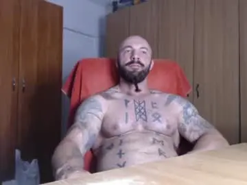 Chaturbate Live Sex Cam of strongivan