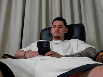 Chaturbate Free Live Porn of clintmasterss