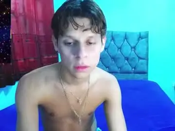 Chaturbate Best live sex cam show of loganevans8