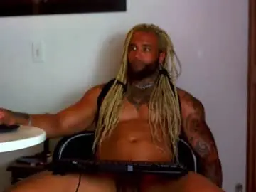 Chaturbate Sex Chat of ragnarrock25