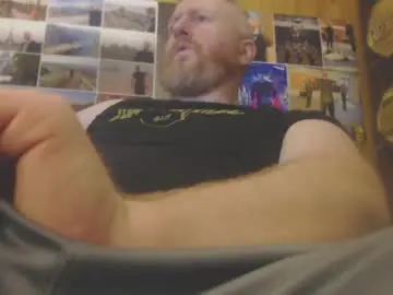 Chaturbate Live Sex Cam of redhead4fun