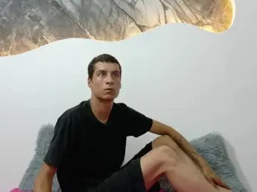 Chaturbate Live Sex Cam of cameronsilverman